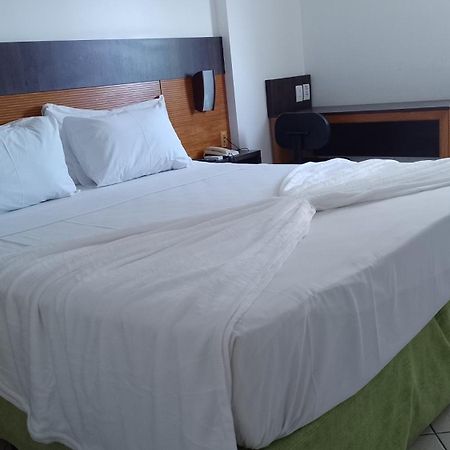 Natal Plaza Suites- Ponta Negra Eksteriør billede